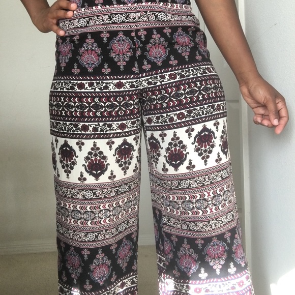 Stoosh Pants - NWOT Stoosh Multi palazzo pants